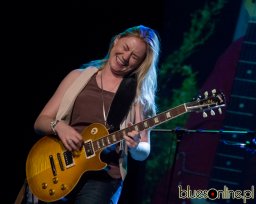 Joanne Shaw Taylor at Bluestracje 2013 (17)